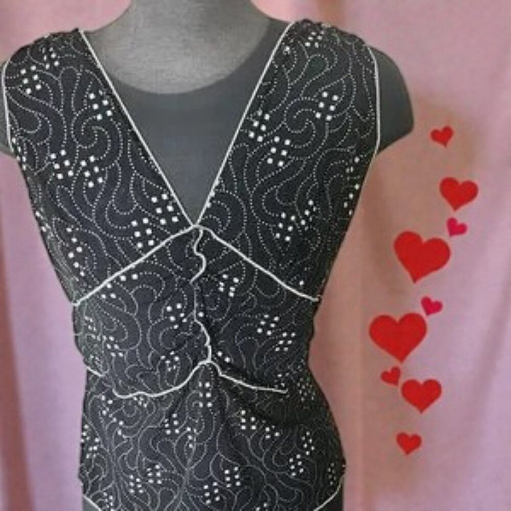 Black and White Patterned Sleeveless Top